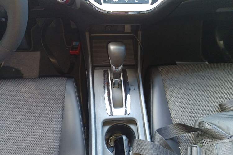 Used Honda Jade 2017 1.8L automatic Comfort version 5 seats Gear Lever