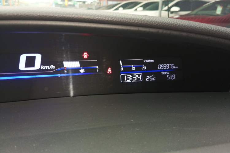 Used Honda Jade 2017 1.8L automatic Comfort version 5 seats Instrument Cluster