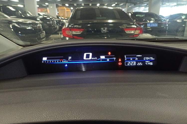 Used Honda Jade 2017 1.8L automatic Comfort version 5 seats Instrument Cluster