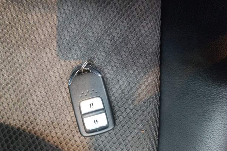 Used Honda Jade 2017 1.8L automatic Comfort version 5 seats Interior 1