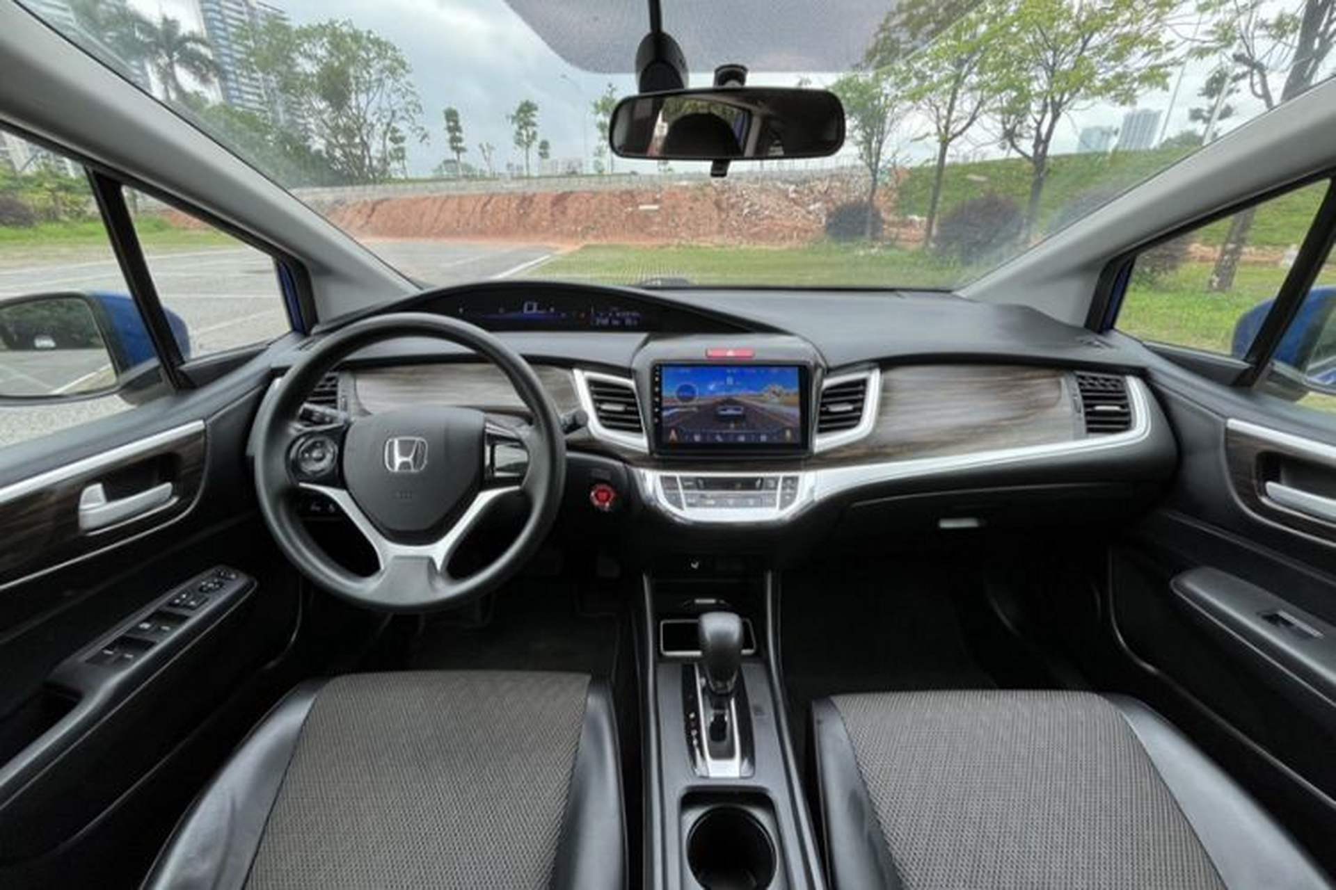 Used Honda Jade 2017 1.8L automatic Comfort version 5 seats Interior 1