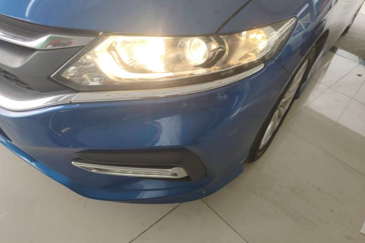Used Honda Jade 2017 1.8L automatic Comfort version 5 seats Left Front Headlight