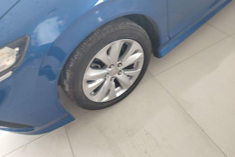 Used Honda Jade 2017 1.8L automatic Comfort version 5 seats Left Front Wheel Hub