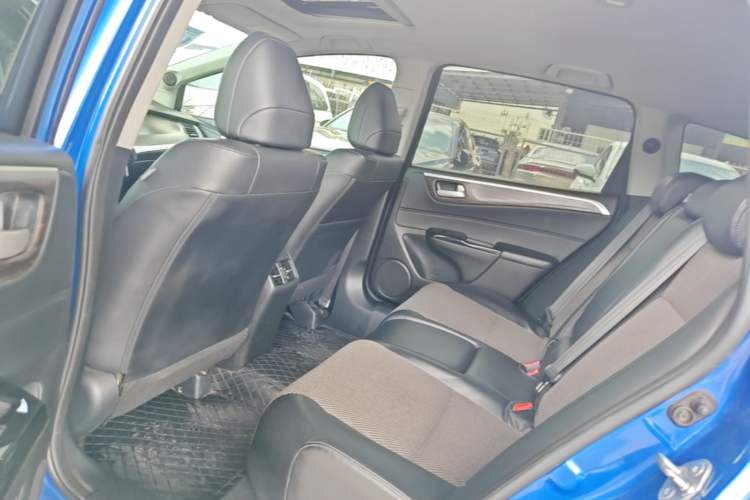 Used Honda Jade 2017 1.8L automatic Comfort version 5 seats Left Rear Seat