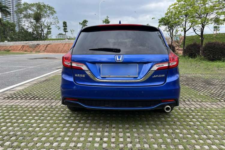 Used Honda Jade 2017 1.8L automatic Comfort version 5 seats Rear