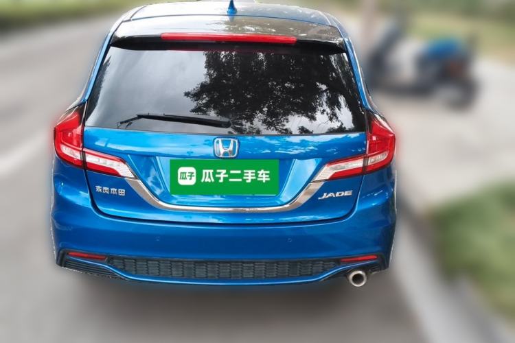 Used Honda Jade 2017 1.8L automatic Comfort version 5 seats Rear
