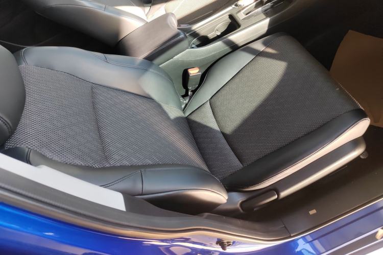 Used Honda Jade 2017 1.8L automatic Comfort version 5 seats Right Front Seat