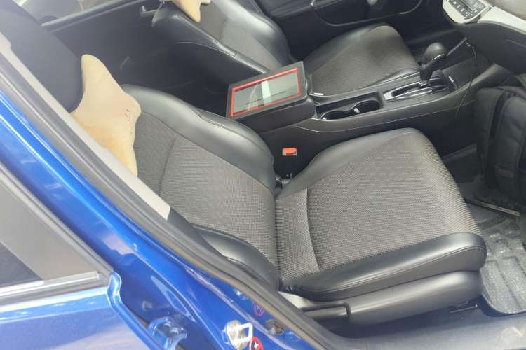 Used Honda Jade 2017 1.8L automatic Comfort version 5 seats Right Front Seat