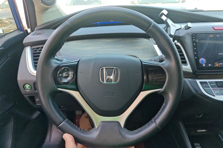 Used Honda Jade 2017 1.8L automatic Comfort version 5 seats Steering Wheel