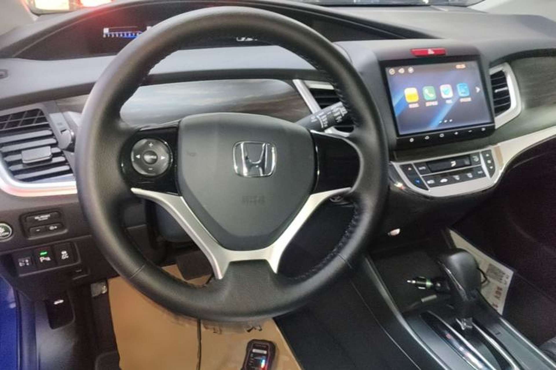Used Honda Jade 2017 1.8L automatic Comfort version 5 seats Steering Wheel