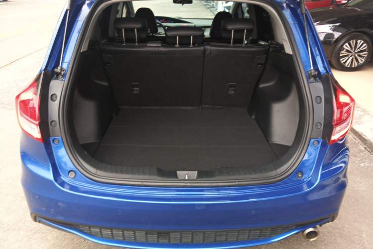 Used Honda Jade 2017 1.8L automatic Comfort version 5 seats Trunk