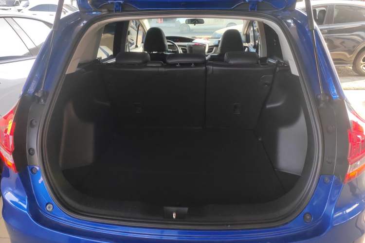 Used Honda Jade 2017 1.8L automatic Comfort version 5 seats Trunk
