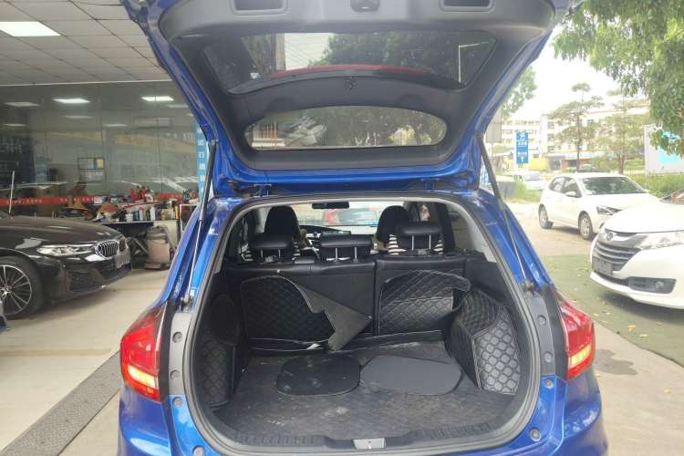 Used Honda Jade 2017 1.8L automatic Comfort version 5 seats Trunk