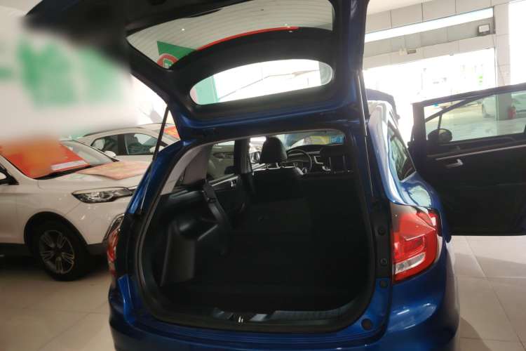 Used Honda Jade 2017 1.8L automatic Comfort version 5 seats Trunk