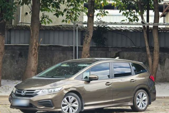 Used Honda Jade 2017 1.8L Automatic Classic Edition 5 seats
