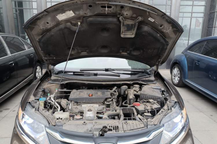 Used Honda Jade 2017 1.8L automatic Comfort version 5 seats Engine Bay