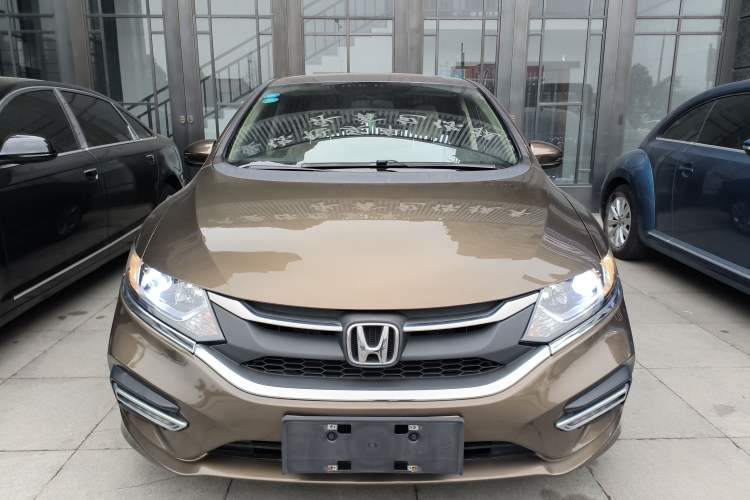 Used Honda Jade 2017 1.8L automatic Comfort version 5 seats Exterior 1