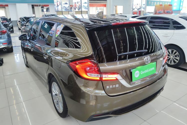 Used Honda Jade 2017 1.8L automatic Comfort version 5 seats Exterior 2