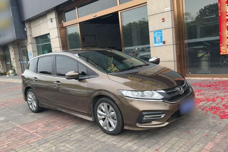 Used Honda Jade 2017 1.8L automatic Comfort version 5 seats Exterior 2