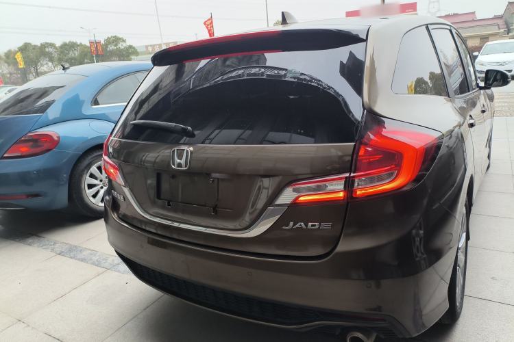 Used Honda Jade 2017 1.8L automatic Comfort version 5 seats Exterior 4