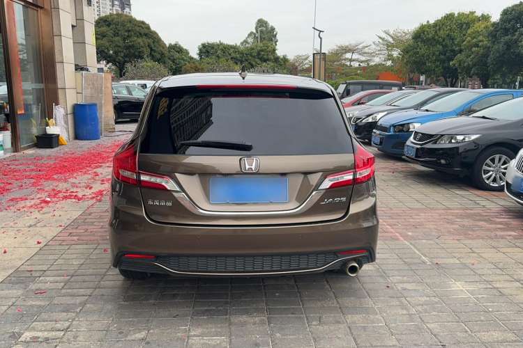 Used Honda Jade 2017 1.8L automatic Comfort version 5 seats Exterior 4