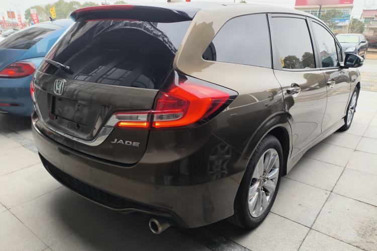 Used Honda Jade 2017 1.8L automatic Comfort version 5 seats Exterior 6