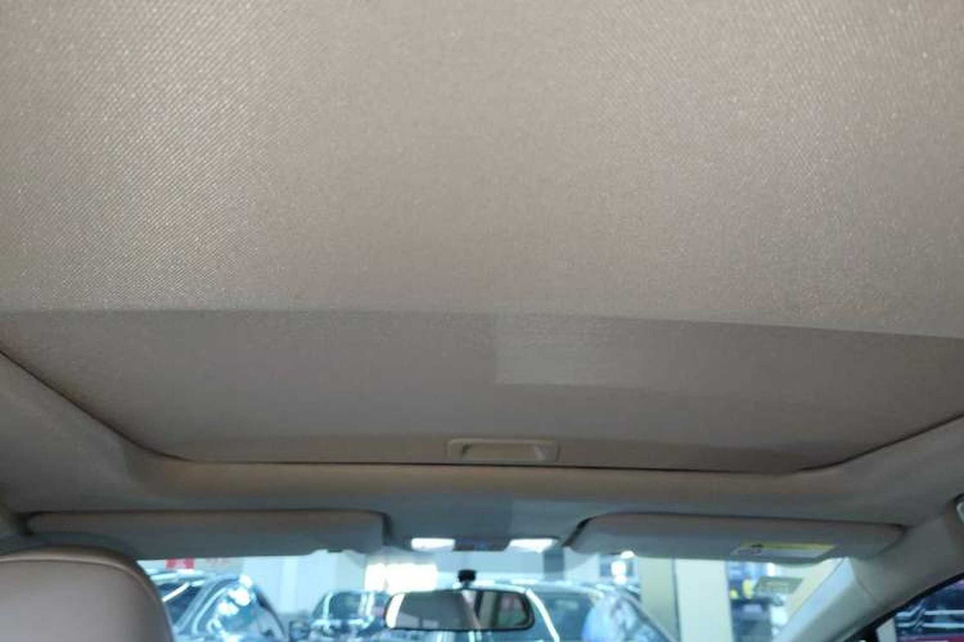 Used Honda Jade 2017 1.8L automatic Comfort version 5 seats Headliner