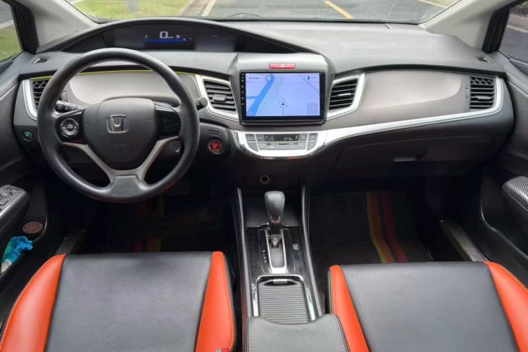 Used Honda Jade 2017 1.8L Automatic Classic Edition 5 seats Interior 3