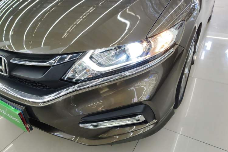 Used Honda Jade 2017 1.8L automatic Comfort version 5 seats Left Front Headlight