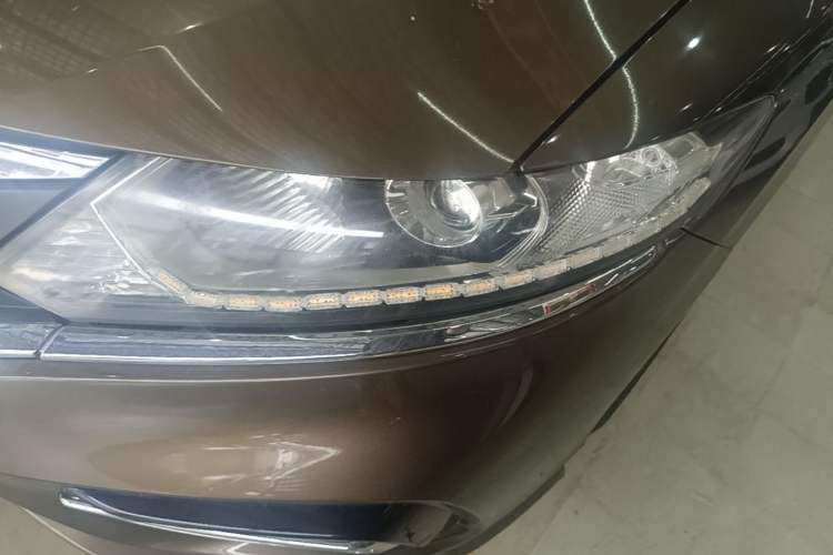 Used Honda Jade 2017 1.8L Automatic Classic Edition 5 seats Left Front Headlight