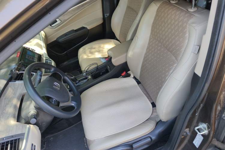 Used Honda Jade 2017 1.8L automatic Comfort version 5 seats Left Front Seat