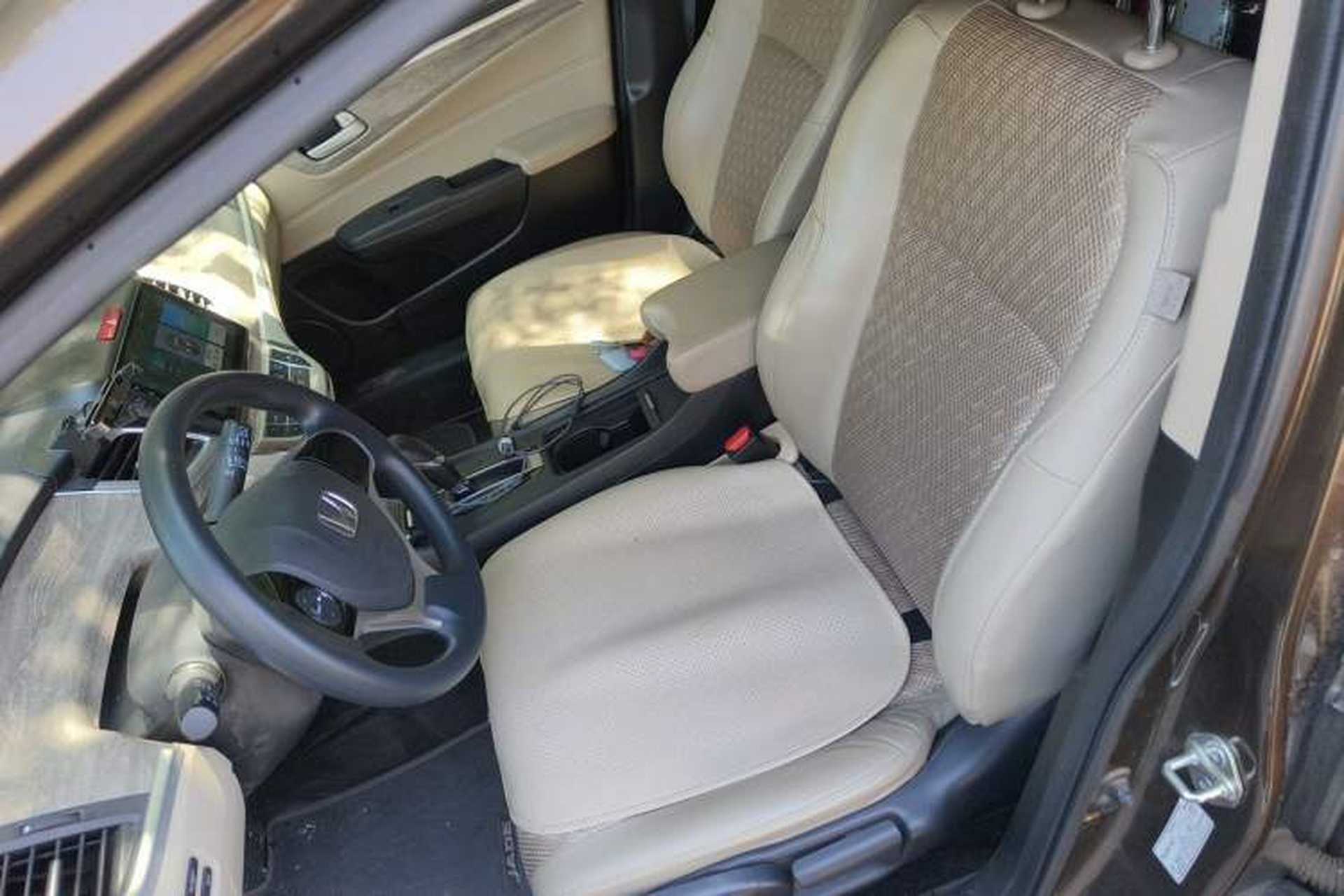 Used Honda Jade 2017 1.8L automatic Comfort version 5 seats Left Front Seat
