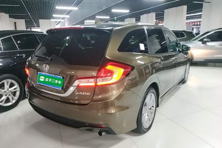 Used Honda Jade 2017 1.8L Automatic Classic Edition 5 seats Rear Right 45 Deg