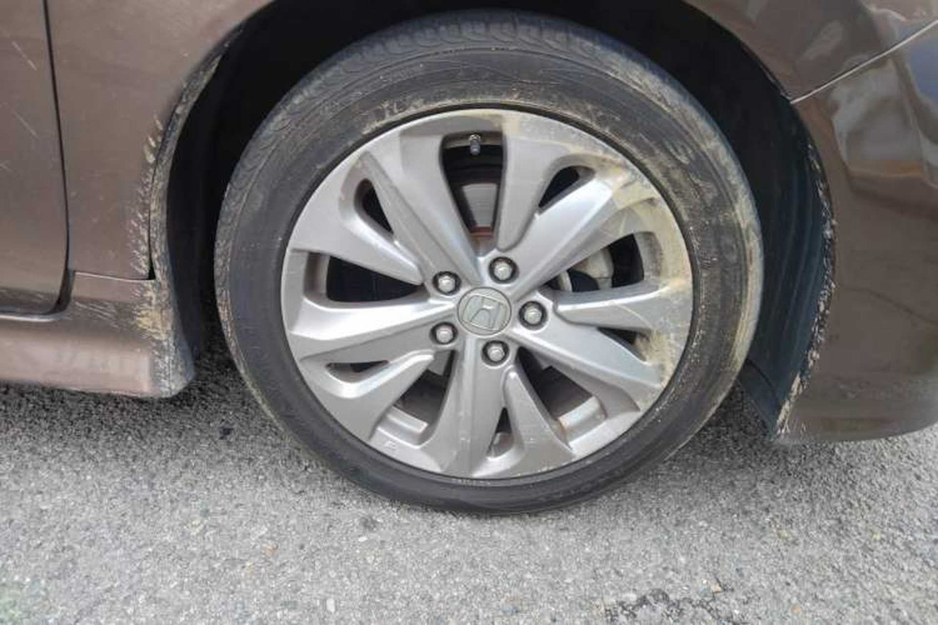 Used Honda Jade 2017 1.8L automatic Comfort version 5 seats Right Front Wheel Hub