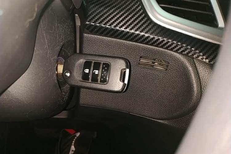 Used Honda Jade 2017 1.8L Automatic Classic Edition 5 seats Vehicle Key