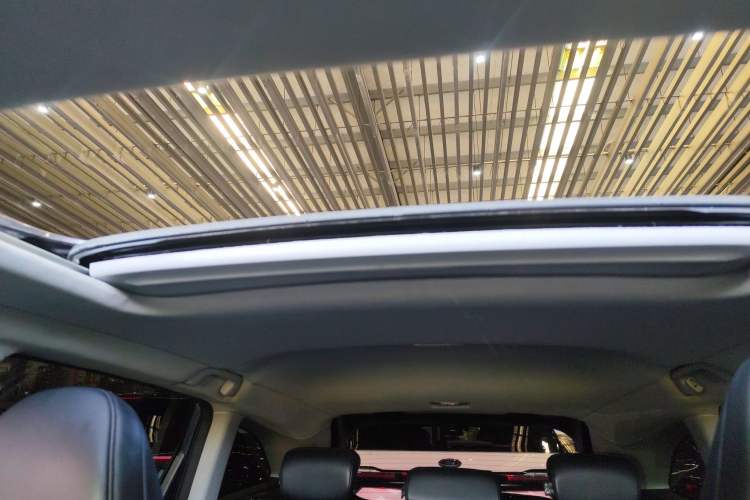 Used Honda Jade 2017 1.8L automatic Comfort version 5 seats Headliner