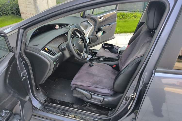 Used Honda Jade 2017 1.8L automatic Comfort version 5 seats Left Front Seat