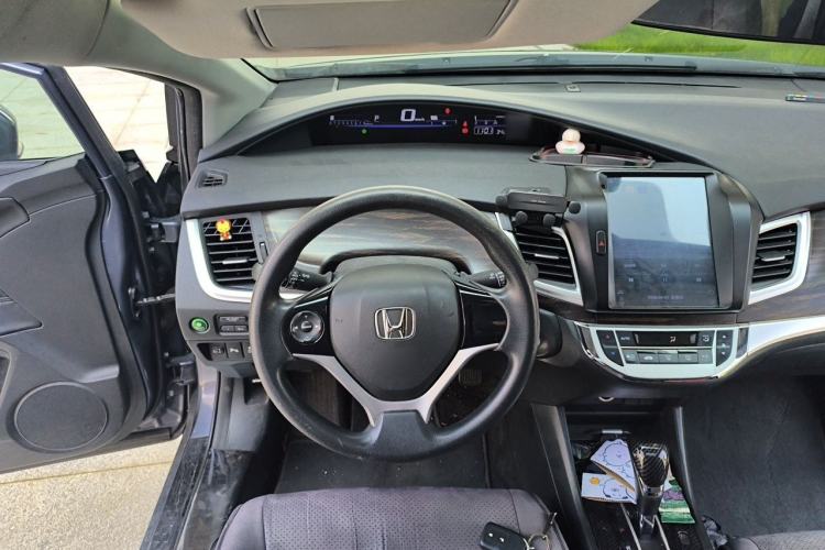 Used Honda Jade 2017 1.8L automatic Comfort version 5 seats Steering Wheel