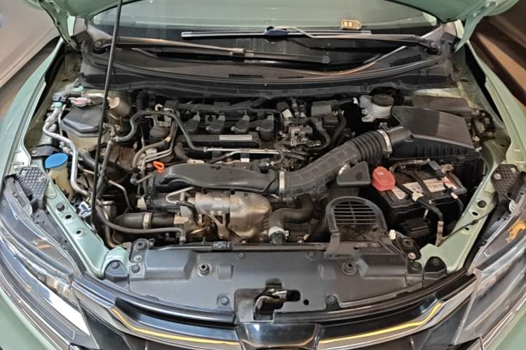 Used Honda Jade 2017 210 TURBO CVT Luxury Edition 5 Seats Engine Bay