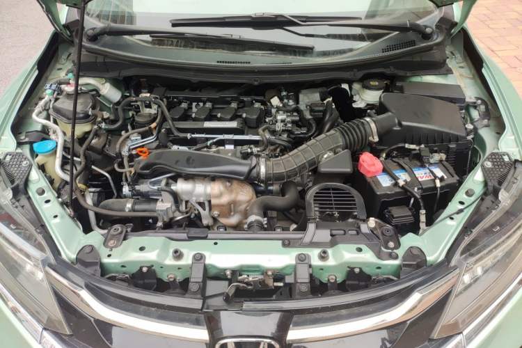 Used Honda Jade 2017 210 TURBO CVT Luxury Edition 5 Seats Engine Bay