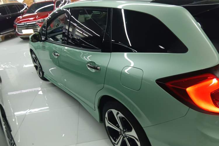 Used Honda Jade 2017 210 TURBO CVT Luxury Edition 5 Seats Exterior 3