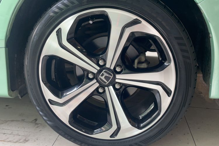 Used Honda Jade 2017 210 TURBO CVT Luxury Edition 5 Seats Exterior 5