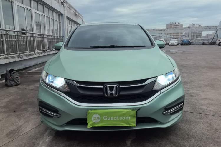 Used Honda Jade 2017 1.8L automatic Comfort version 5 seats Front