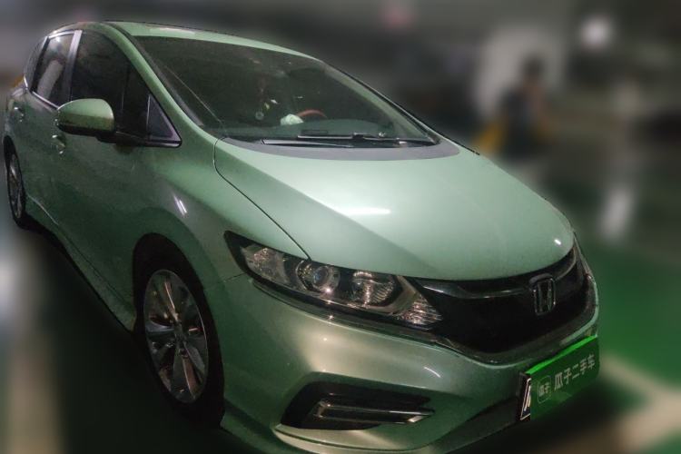 Used Honda Jade 2017 1.8L automatic Comfort version 5 seats Front Right 45 Deg