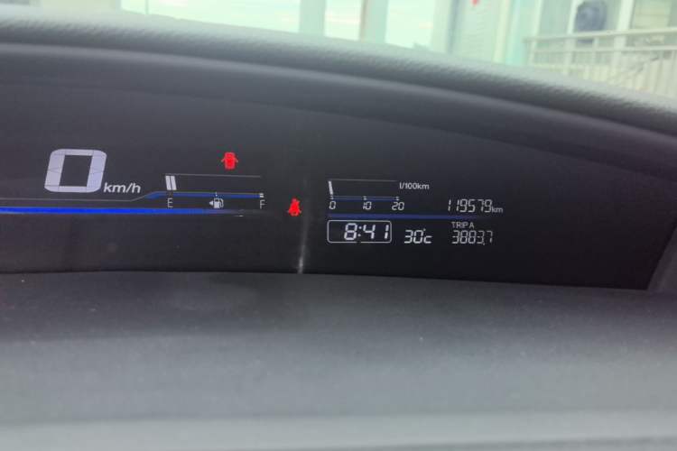 Used Honda Jade 2017 1.8L automatic Comfort version 5 seats Instrument Cluster