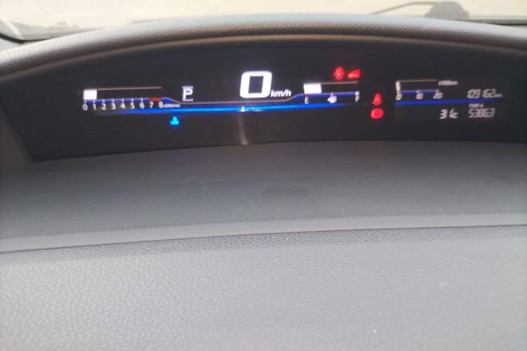 Used Honda Jade 2017 1.8L automatic Comfort version 5 seats Instrument Cluster