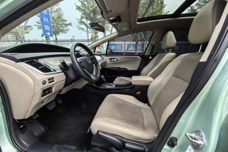 Used Honda Jade 2017 210TURBO CVT Fashion Edition 5-seater Interior 6