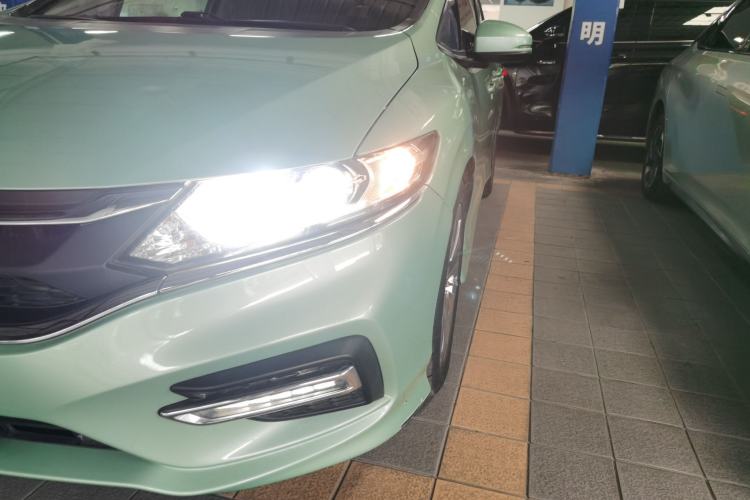 Used Honda Jade 2017 1.8L automatic Comfort version 5 seats Left Front Headlight