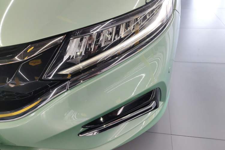 Used Honda Jade 2017 210 TURBO CVT Luxury Edition 5 Seats Left Front Headlight