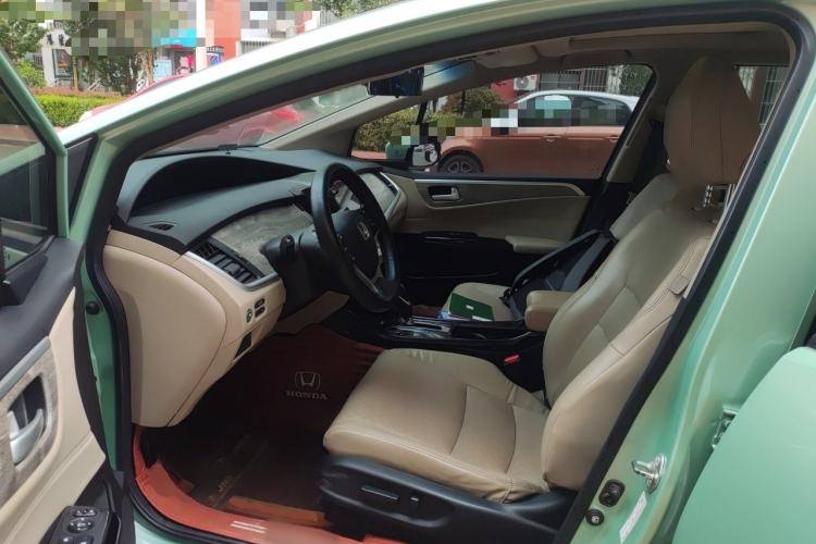 Used Honda Jade 2017 210 TURBO CVT Luxury Edition 5 Seats Left Front Seat